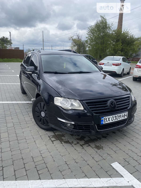 Універсал Volkswagen Passat 2006 в Житомирі