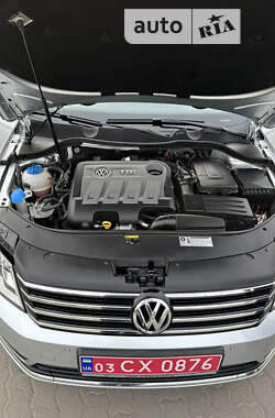 Универсал Volkswagen Passat 2014 в Житомире