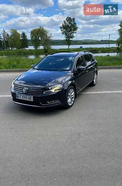 Універсал Volkswagen Passat 2013 в 