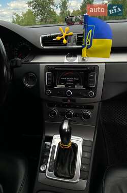 Універсал Volkswagen Passat 2013 в 