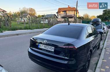 Седан Volkswagen Passat 2018 в Киеве