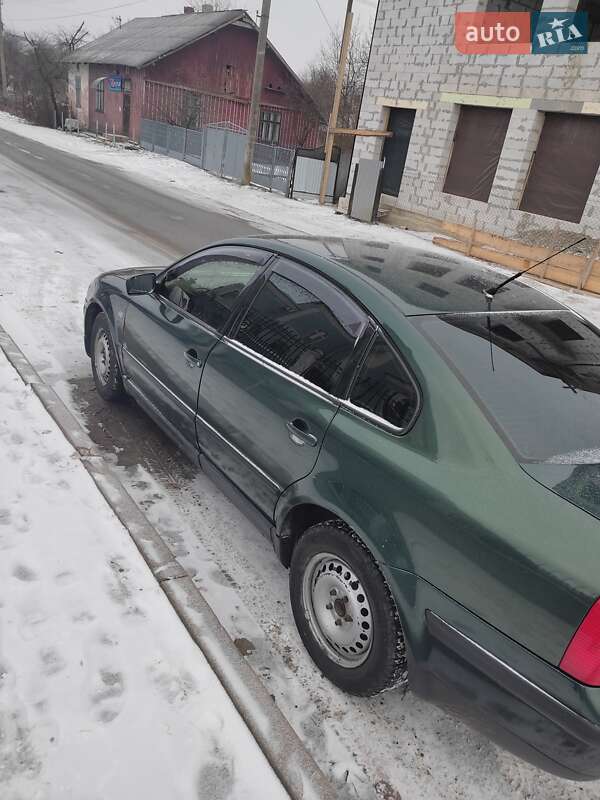 Седан Volkswagen Passat 1997 в Ивано-Франковске