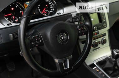 Універсал Volkswagen Passat 2012 в Хмельницькому