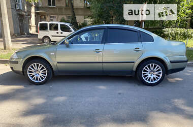 Седан Volkswagen Passat 2003 в Харкові