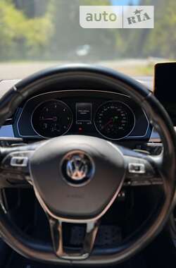 Универсал Volkswagen Passat 2018 в Кривом Роге
