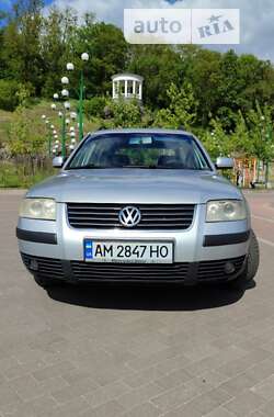Універсал Volkswagen Passat 2003 в Житомирі