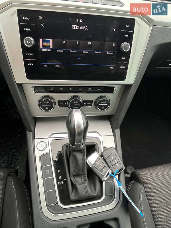 Универсал Volkswagen Passat 2018 в Луцке