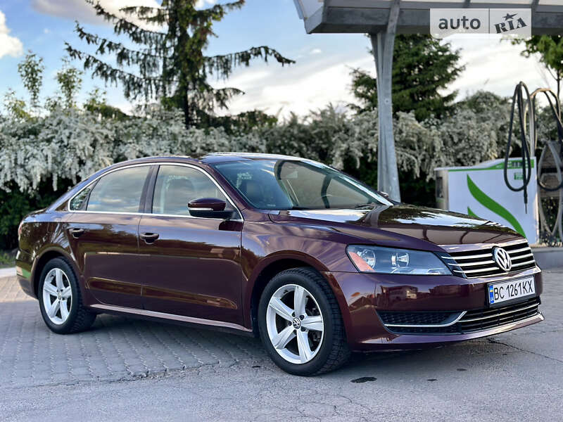 Седан Volkswagen Passat 2013 в Львове