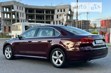 Седан Volkswagen Passat 2013 в Львове