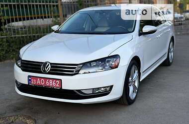 Седан Volkswagen Passat 2012 в Лубнах