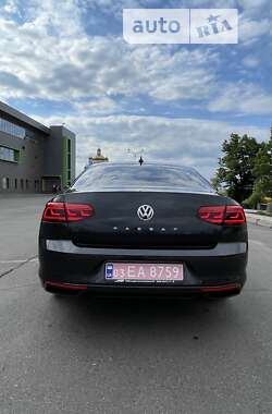 Седан Volkswagen Passat 2020 в Кривом Роге