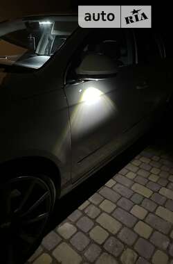 Универсал Volkswagen Passat 2010 в Львове