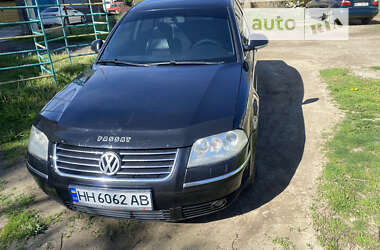 Седан Volkswagen Passat 2004 в Измаиле