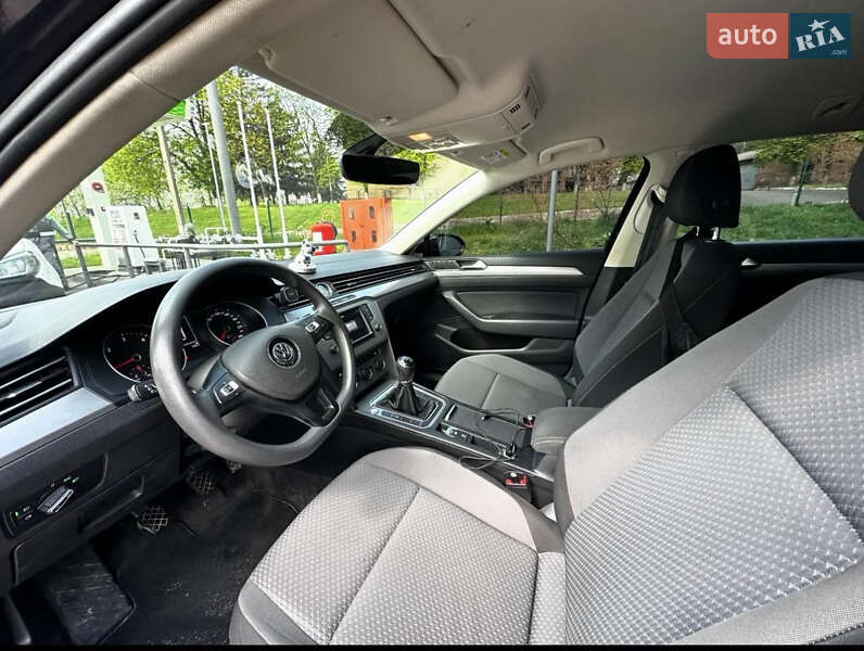 Универсал Volkswagen Passat 2015 в Первомайске