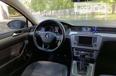 Универсал Volkswagen Passat 2015 в Ватутино