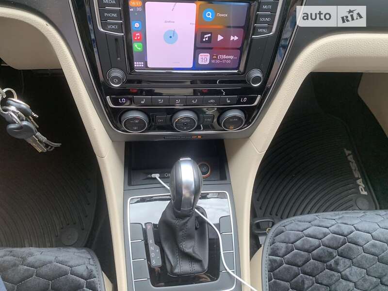 Седан Volkswagen Passat 2017 в Измаиле