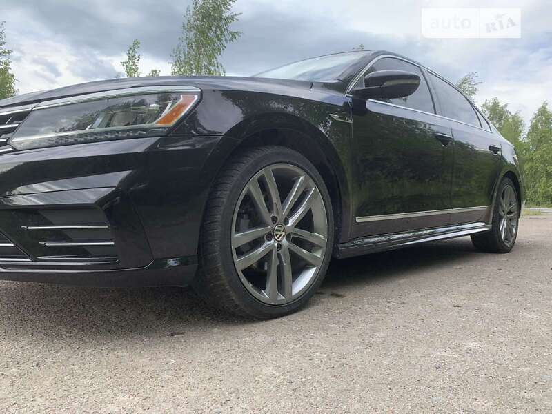 Седан Volkswagen Passat 2017 в Измаиле