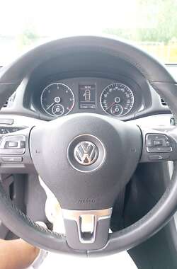 Седан Volkswagen Passat 2013 в Александрие