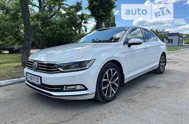 Седан Volkswagen Passat 2016 в Умани