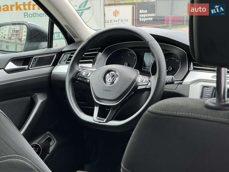 Универсал Volkswagen Passat 2016 в Львове