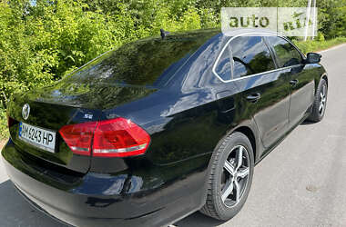 Седан Volkswagen Passat 2012 в Звягеле