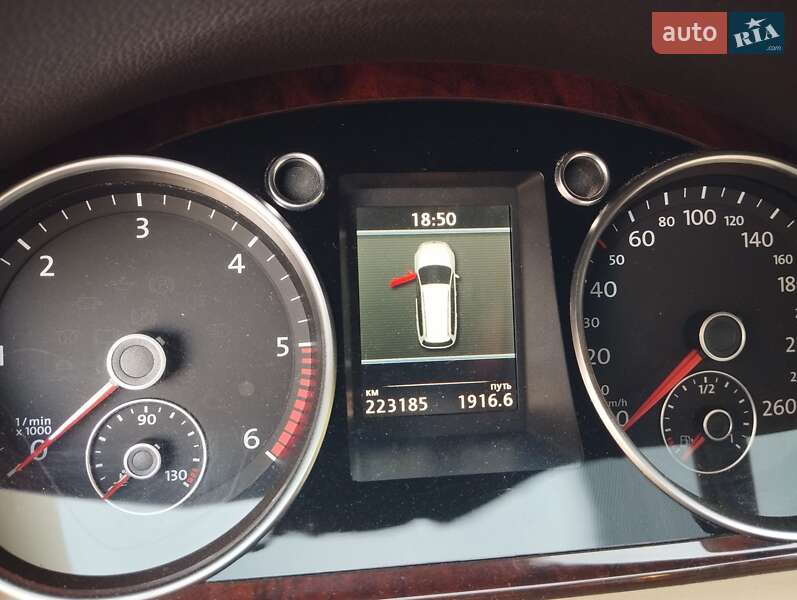 Універсал Volkswagen Passat 2011 в Луцьку