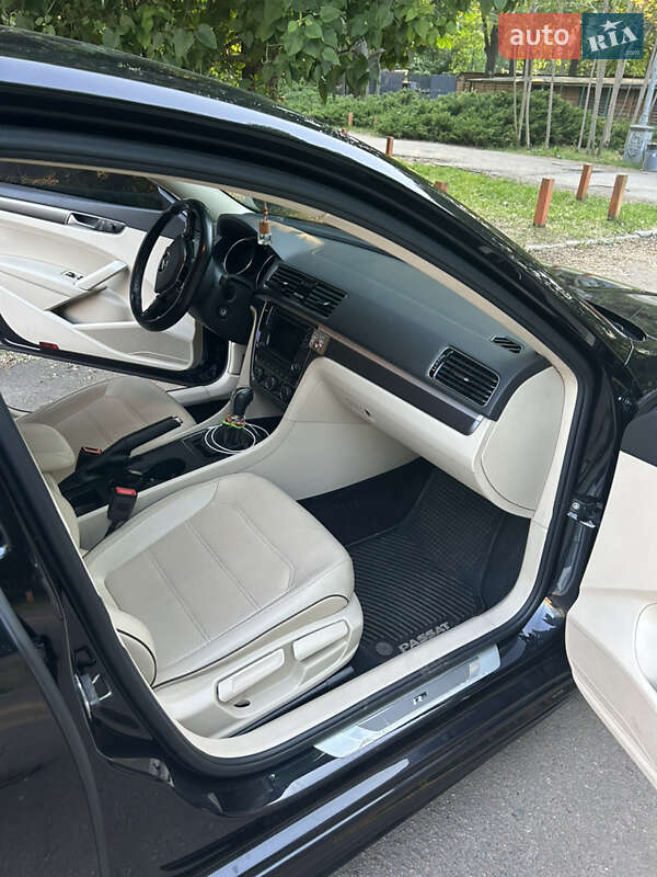 Седан Volkswagen Passat 2017 в Ірпені