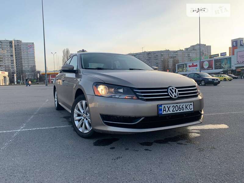 Седан Volkswagen Passat 2015 в Харькове