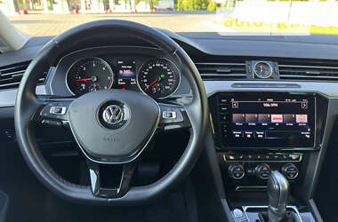 Универсал Volkswagen Passat 2018 в Житомире