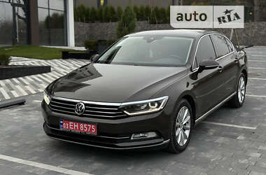 Седан Volkswagen Passat 2017 в Тячеве