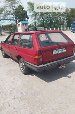 Универсал Volkswagen Passat 1987 в Теофиполе