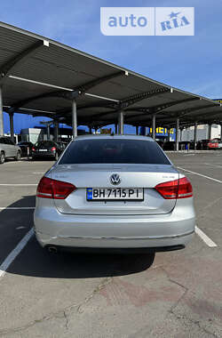 Седан Volkswagen Passat 2014 в Одессе