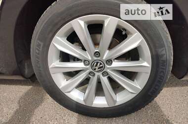 Седан Volkswagen Passat 2013 в Броварах