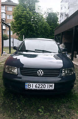 Седан Volkswagen Passat 1997 в Миргороде