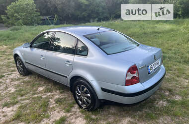 Седан Volkswagen Passat 2002 в Виннице