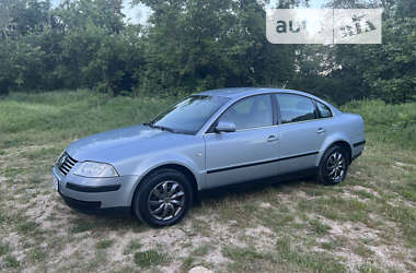 Седан Volkswagen Passat 2002 в Виннице