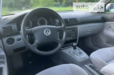 Седан Volkswagen Passat 2002 в Виннице