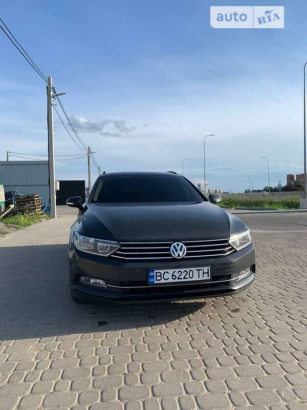 Універсал Volkswagen Passat 2015 в Львові