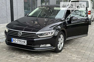 Седан Volkswagen Passat 2015 в Ужгороде