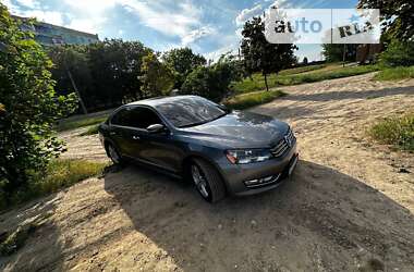 Седан Volkswagen Passat 2012 в Запорожье