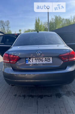 Седан Volkswagen Passat 2013 в Борисполе