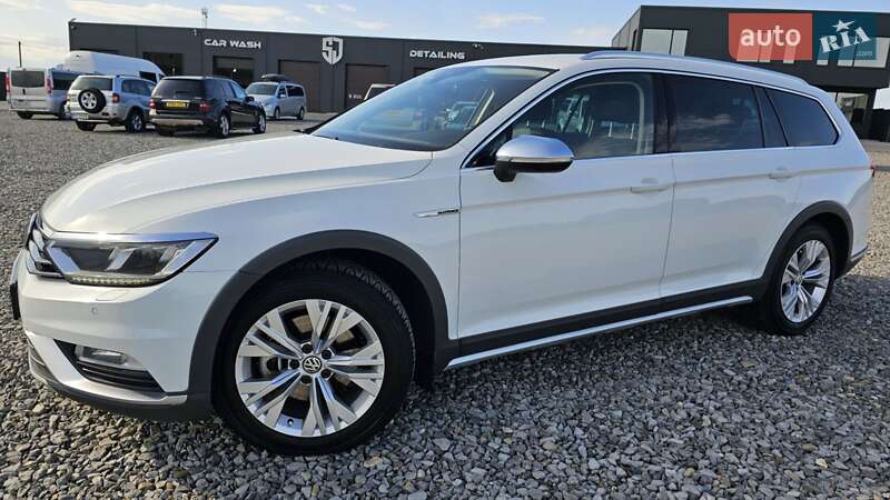 Універсал Volkswagen Passat 2017 в Глибокій