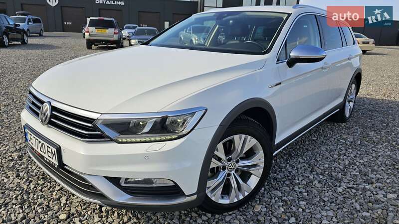 Універсал Volkswagen Passat 2017 в Глибокій