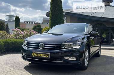 Универсал Volkswagen Passat 2020 в Львове