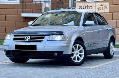 Седан Volkswagen Passat 2004 в Одессе