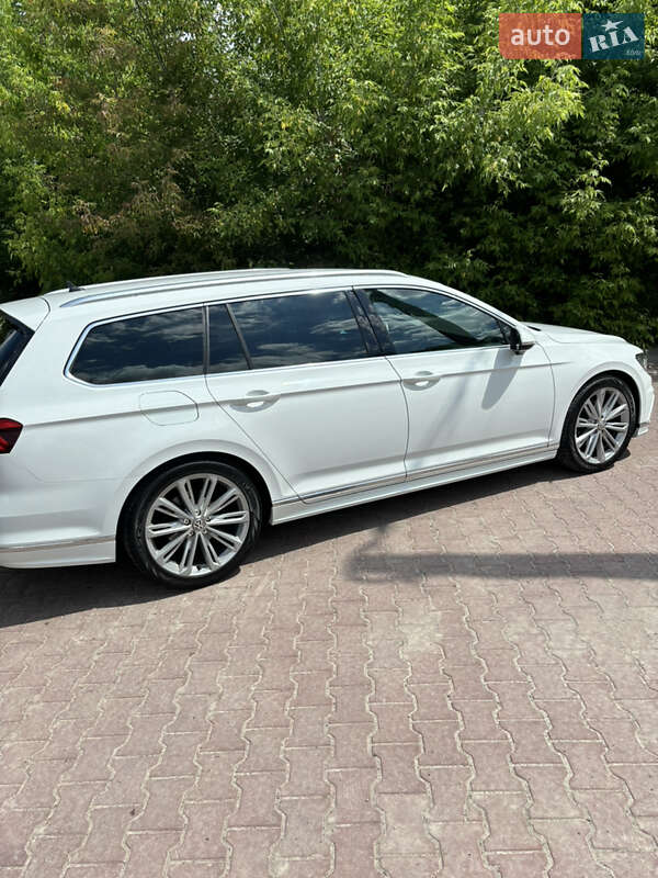 Универсал Volkswagen Passat 2018 в Ровно
