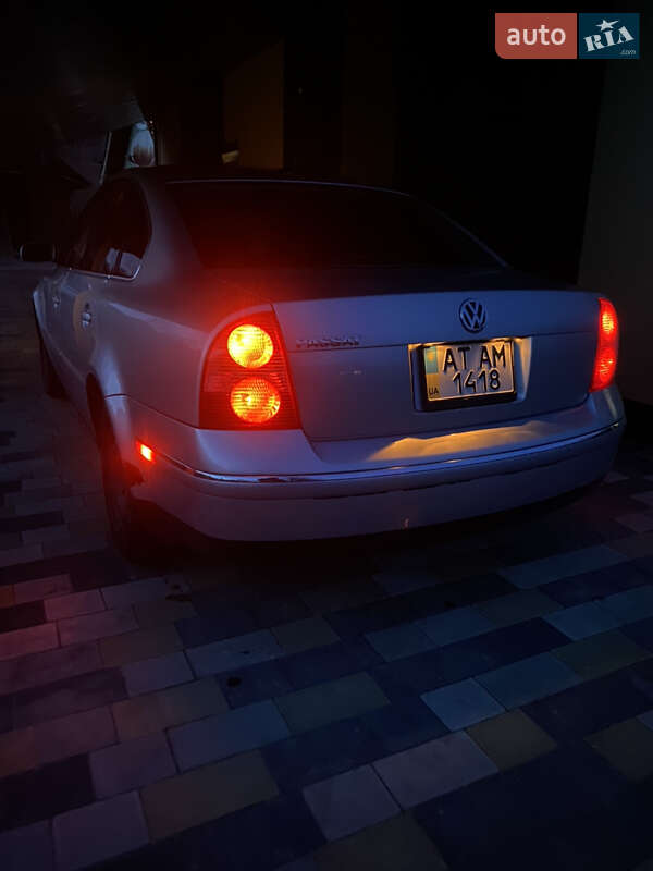 Седан Volkswagen Passat 2002 в Долине