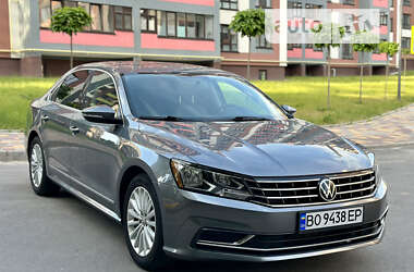 Седан Volkswagen Passat 2017 в Тернополе