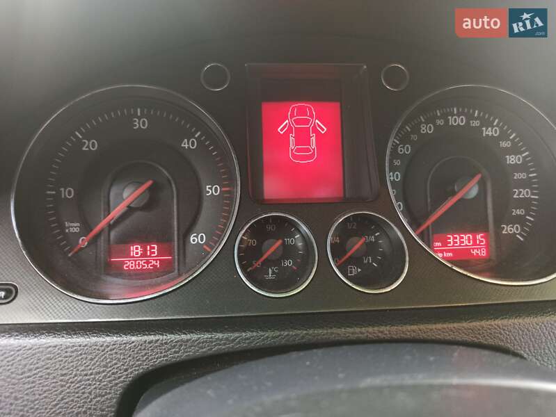 Універсал Volkswagen Passat 2006 в Зборові