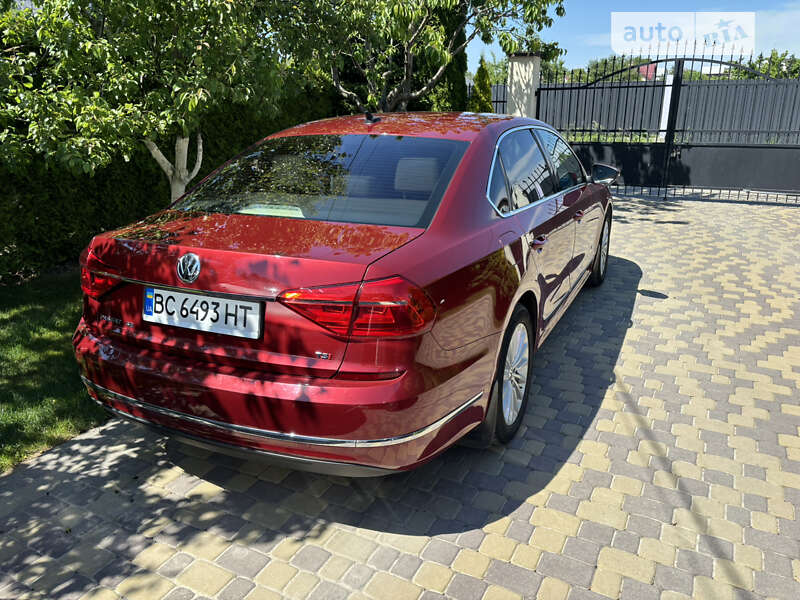 Седан Volkswagen Passat 2016 в Львові